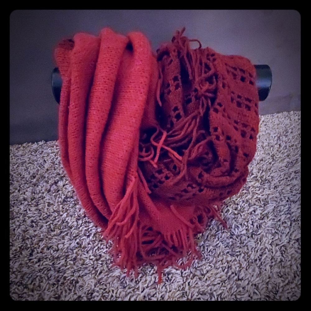 Red Infinity Scraf